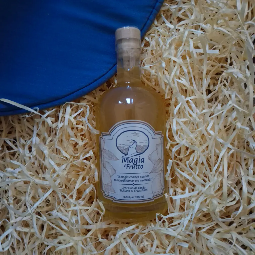 Licor Fino de Limão Siciliano c/ Ervas - 500ml